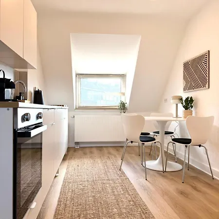 Moderne 3 Nahe Dus, Cgn & Essen! Neu *
